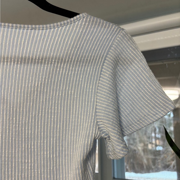 Reitman’s Tee Shirt Blouse - Picture 6 of 6